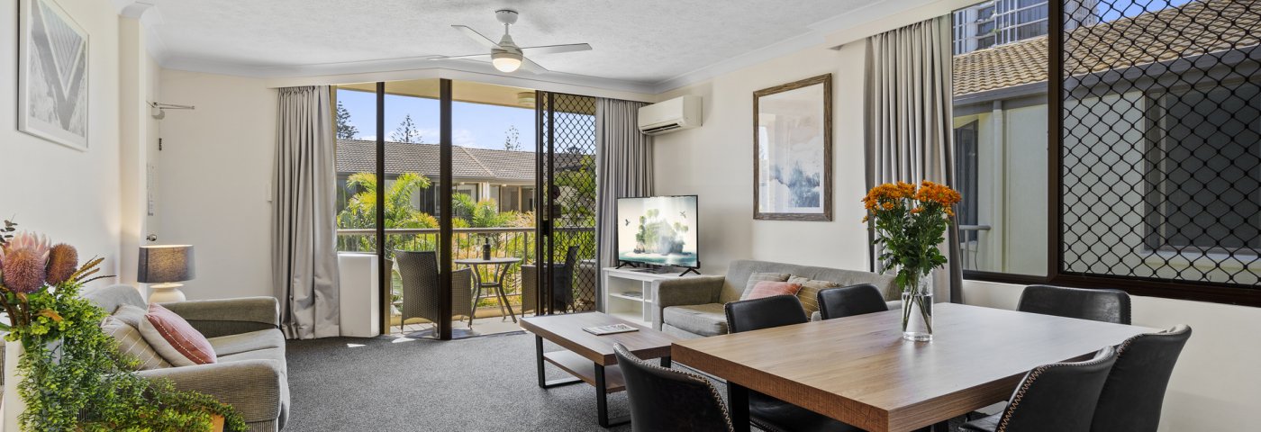 028 Open2view Id994736 1917 1921 Gold Coast Highway 1